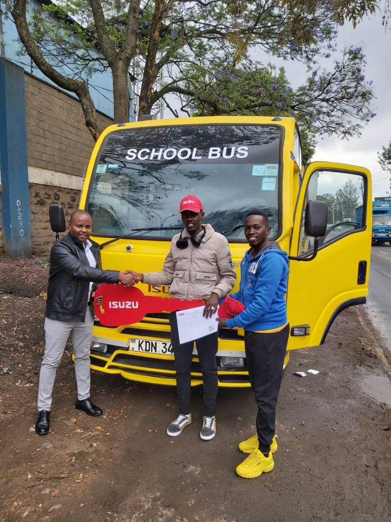 1727683900_12e46bcbd417acaca25f