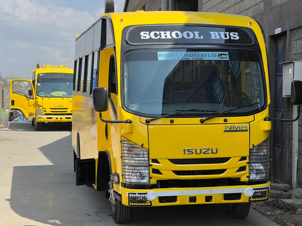 ISUZU NMR 26 SEATER BUS